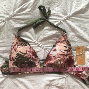 NWT Kona Sol Triangle Bikini Top
